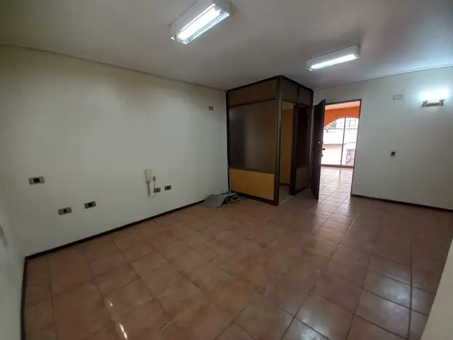 Oficina en arriendo a dos cuadras del centro de Curicó, foto 3