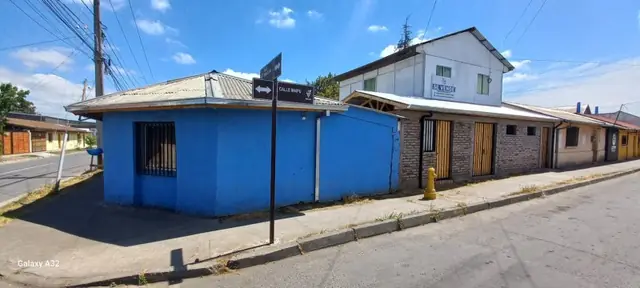 Propiedad esquina en venta en sector céntrico de Molina, foto principal