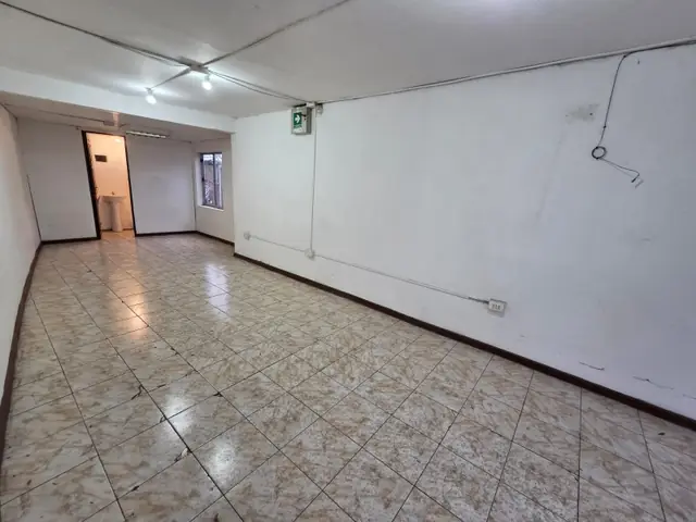 Local comercial en arriendo en calle Quechereguas, Molina, foto principal