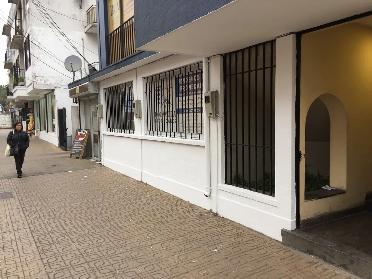 Calle Carmen, en Curicó, donde está la oficina de Rocamora Propiedades